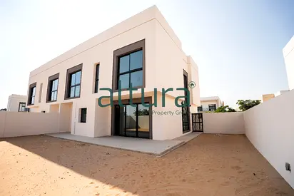 4BR - Villa | Corner Unit | Available Now