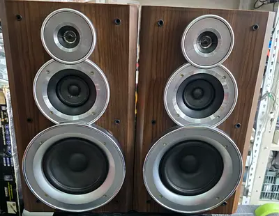 Matrix Sound System 3 way Speakers For Sale
