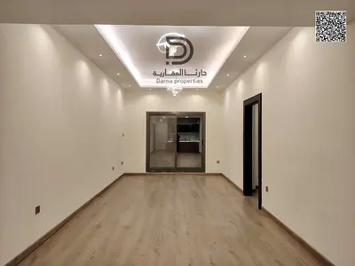 شقة 3 غرف فاخرة مع موقف سيارة للبيع | مجددة بالكامل | بارادايس ليك تاور عجمان