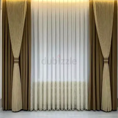 CURTAIN  BLINDS