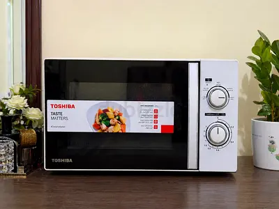 Toshiba Countertop Microwave Oven - Good Condition