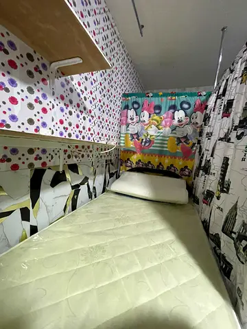 Bedspace available for indian bachelors only