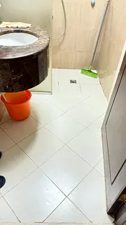 One bedroom with Bathroom available for rent in Shared Flat opposite Darul Huda School w furniture