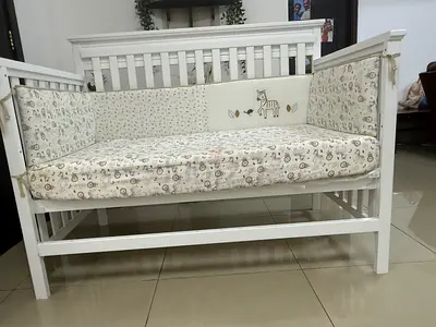 White Wooden Baby Crib with Bumper and Mattress - Good Condition