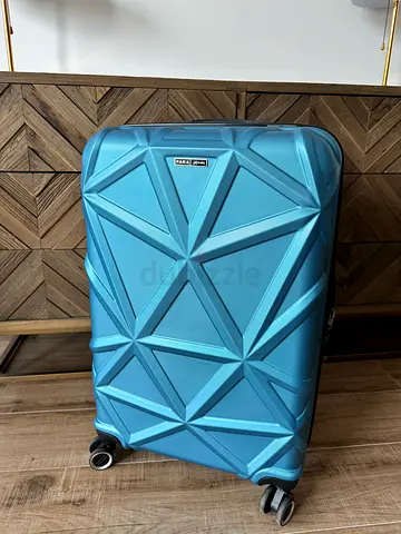 Stunning luggage suitcase, L XL