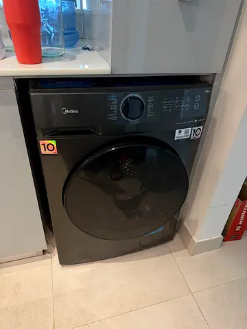 Midea Front Load Washing Machine - Good Working Condition