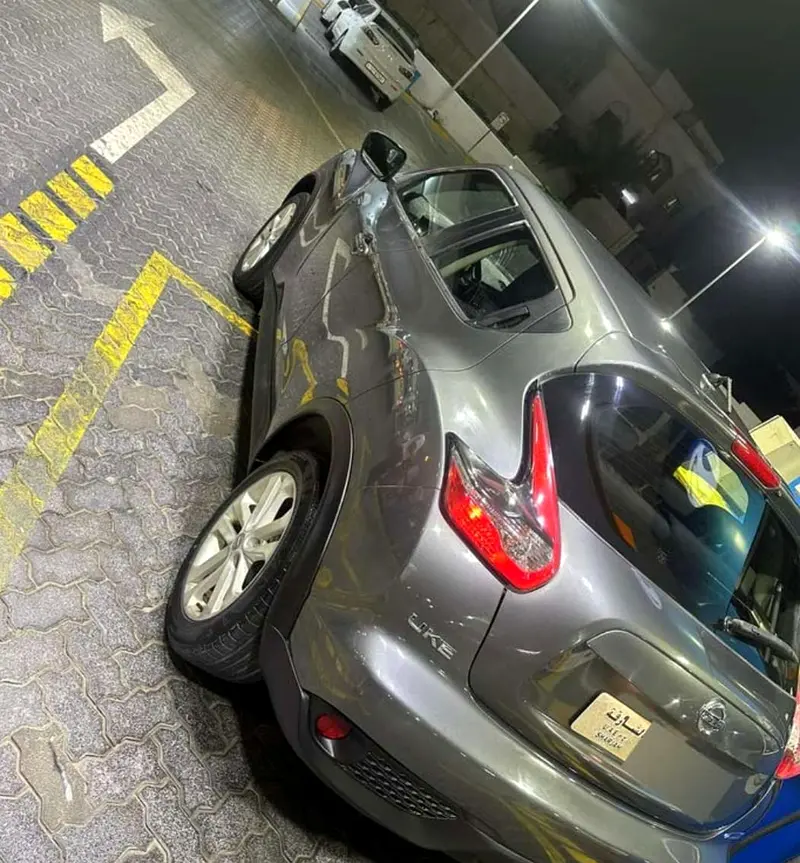 Nissan Juke 2015 — photo 1 of 6