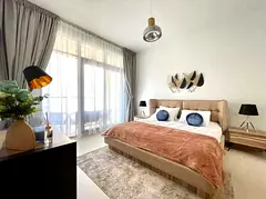 Luxury Master Room Near MOE Ready To Move