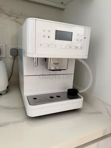 Miele CM 6560 Automatic Bean-to-Cup Coffee Machine, 11590190