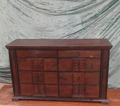 خزانة خشب للبيع بسعر مناسب – بيع سريعWooden Chest for Sale – Quick Sale – Good Price