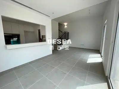 Vacant | Single Row | Near to Park and Pool