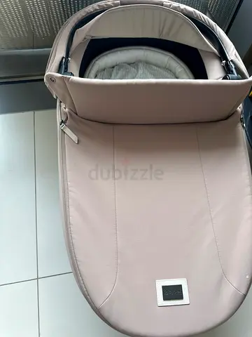 Stokke Carry Cot / Bassinet (Light Pink) - Good Condition