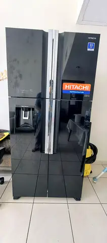 Hitachi 760L 4 doors Side by side