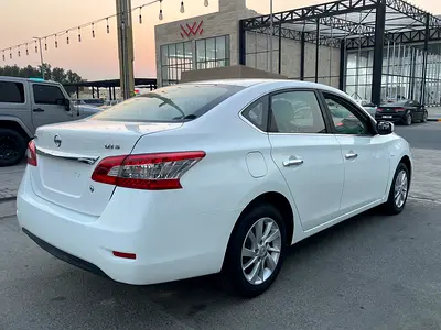 2017 Nissan SENTRA photo 4