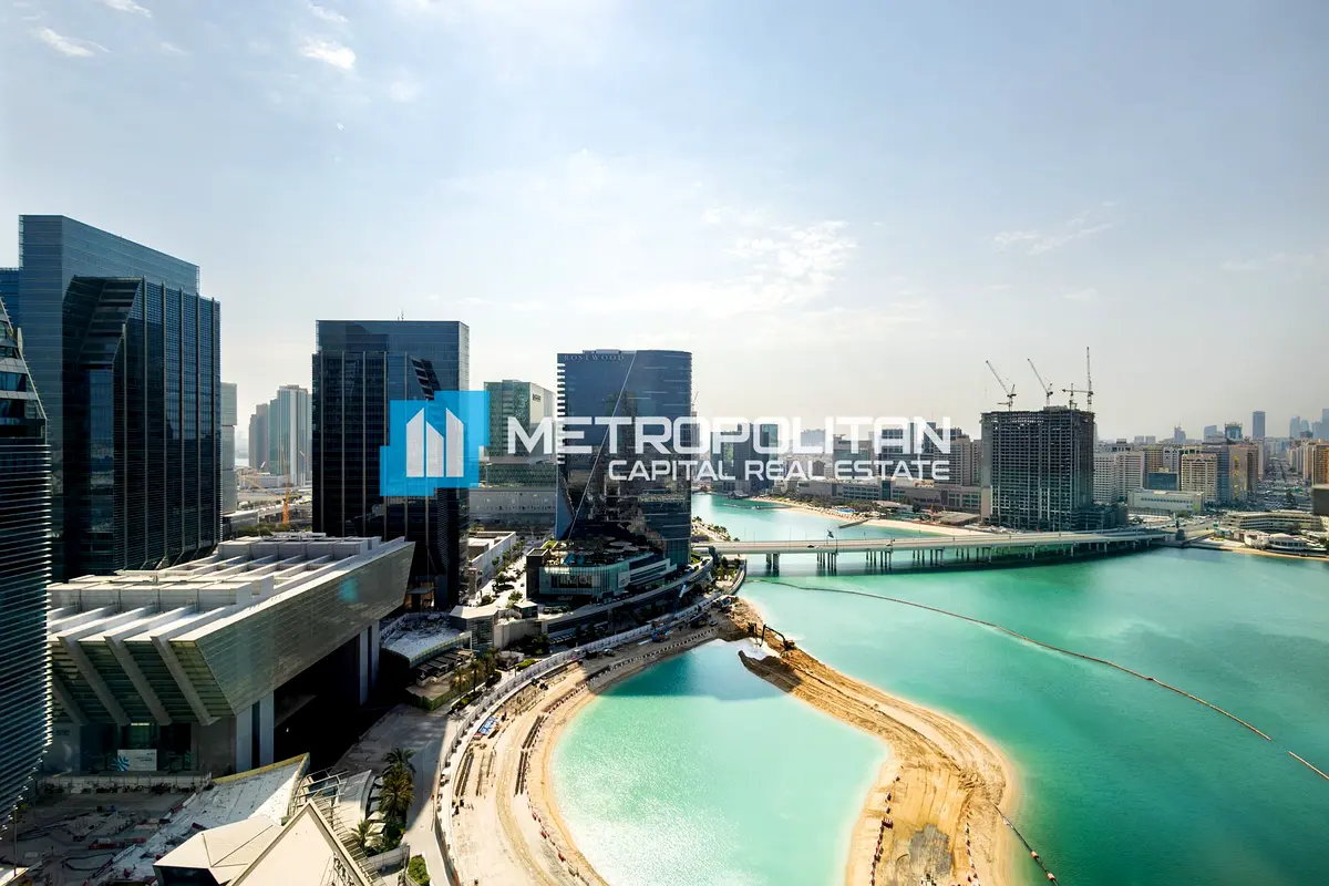Full Sea and Fountain Views | High-End Finishes