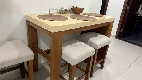 Wooden Breakfast Bar Table with 4 Padded Stools - Light Oak