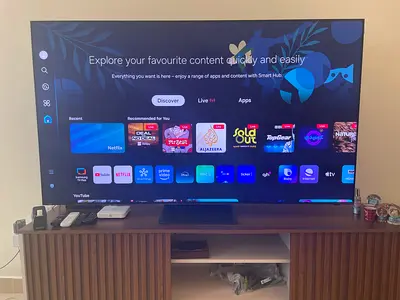 Samsung TV 65in QA65QN800CUXZN Neo 8K TV 65 in Excellent condition