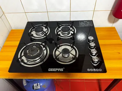 Geepas 4-Burner Glass Gas Hob — Good Working Condition