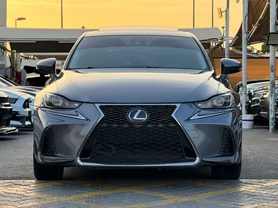 2019 Lexus IS-SERIES — фото 2