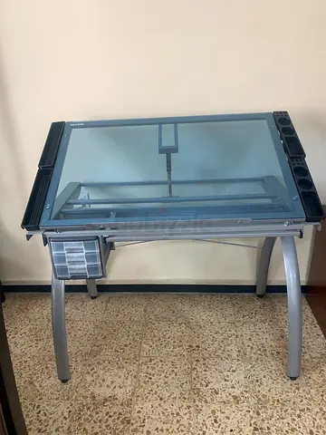 Futura craft station - Drawing table