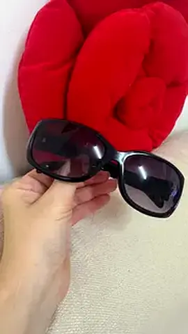black oversized sunglasses Nine West