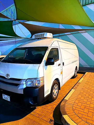 Chiller Hiace highroof 41500.  Aed