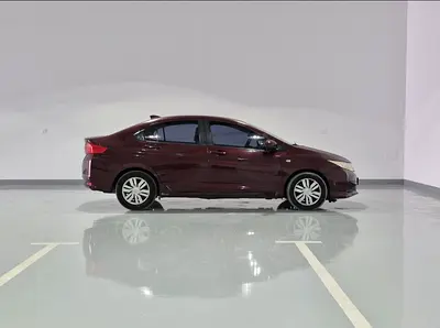 Honda City DX 2014 GCC Specs - Excellent Condition