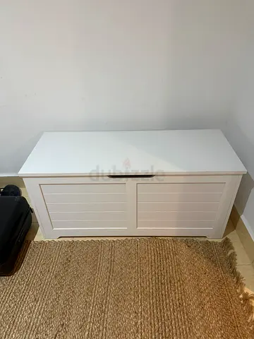 White Wooden Storage Bench