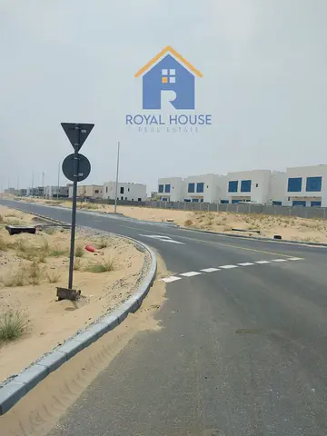 فرصة استثمار ضخمة في بوابة القاسمية بمساحة كبيرة وسعر تنافسي