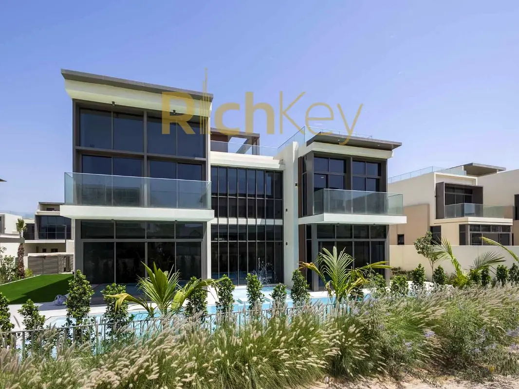 Elegant 5BR Villa | Private Living | Prime Community