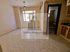 Specious Side Kitchen Studio for Families Near Safari Mall