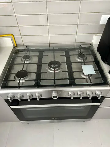 Bosch Stainless Steel 5-Burner Gas Cooker with Oven - Good Condition