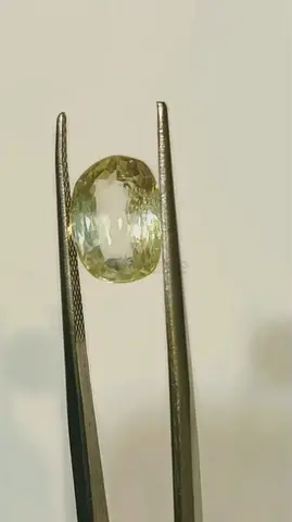 Yellow Sapphire Srilanka Ceylon 4.56 carat