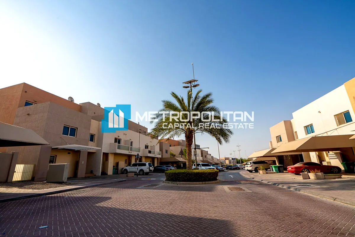 Contemporary | Fully Renovated 3BR+M | Unfurnished