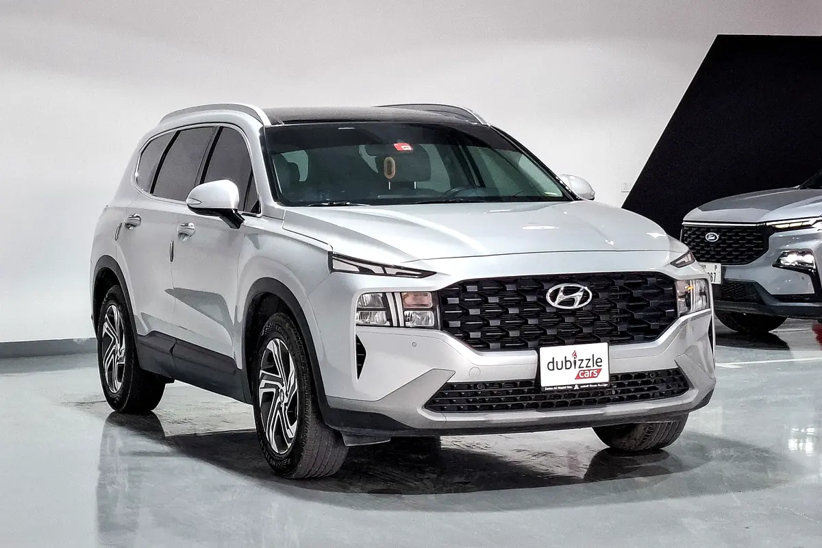 Hyundai Santa Fe 2023 — photo 1 of 14