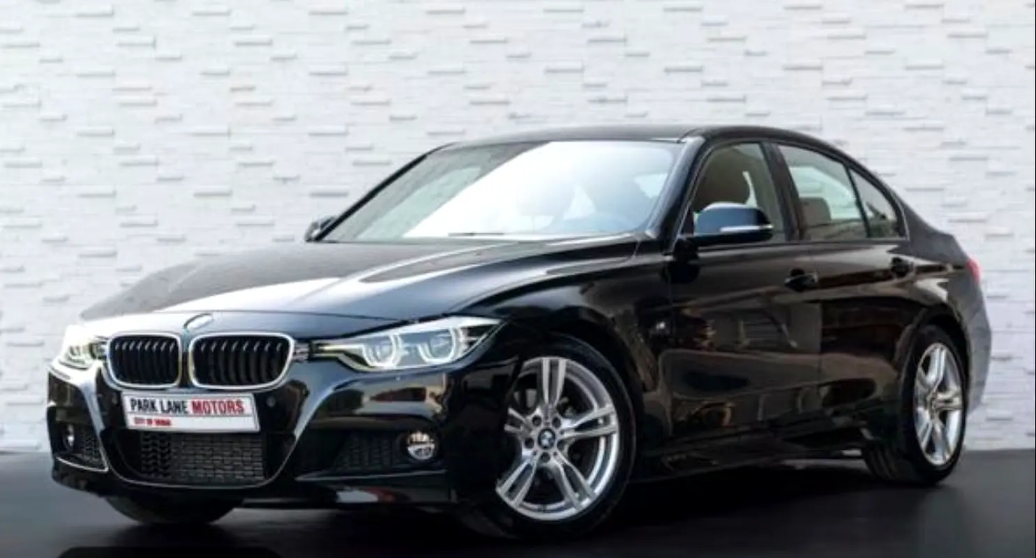 BMW 3-Series 2018 — photo 1 of 3