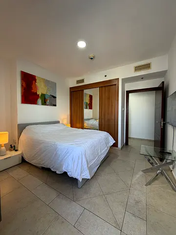 Partial sea view en-suite room in Princess Tower Marina