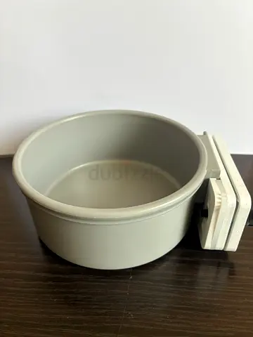 Small Plastic food Bowl / Pet Food Dish Brand new still in original packing