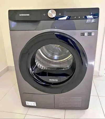 Samsung Heat Pump Dryer 9kg - Front Load, Good Condition
