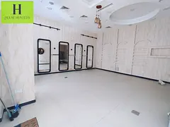 Spacious Shop Salon Main Street Prime Location 4 Cheque In Al Taawun
