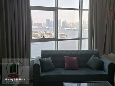 شقة مفروشة للإيجار السنوي في أبراج الأورينت | غرفتين وصالة | إطلالة كاملة على الخور | عوائل فقط | جيم ومسبح