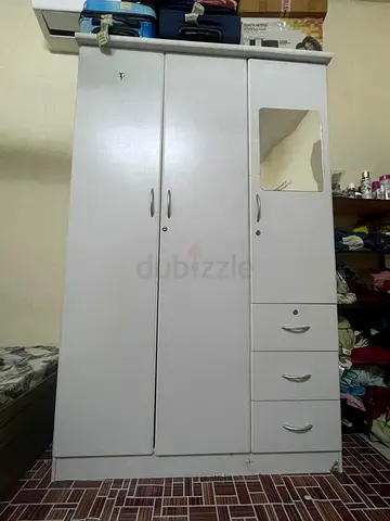 White 3-Door Wardrobe with Mirror and Drawers - Good Condition