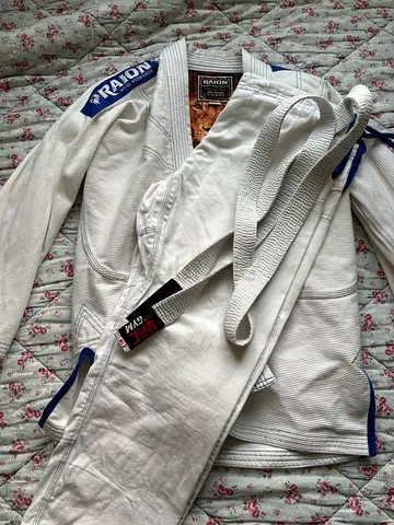 White Brazilian Jiu-Jitsu Gi (kimono) with belt - children size A1