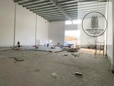 مستودع جديد 5500 قدم مسطح واحد كهرباء 50 كيلو شارع رئيسي الجرف 3