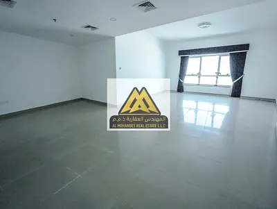 Beautiful sea view, excellent location, suitable for everyone, very large spaces, excellent layouts