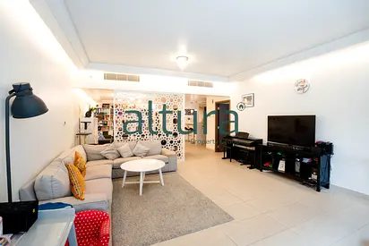 Corner 3BR | Beachfront Living | Handover Ready