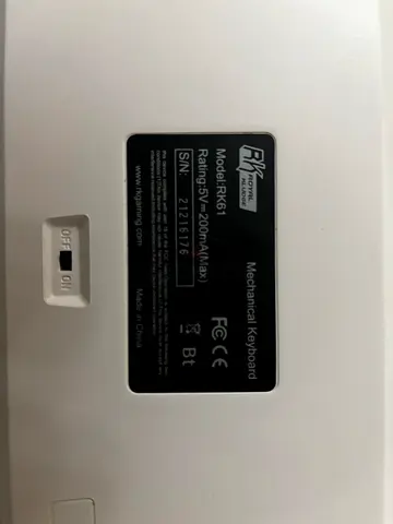 Royal Kludge RK61 Bluetooth Mechanical Keyboard - Compact 60% (White)