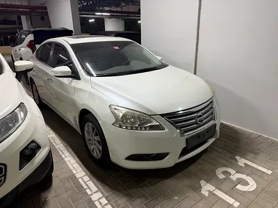 2016 Nissan Sentra 1.8L | GCC | No Accidents | Keyless | Leather | Passing Done