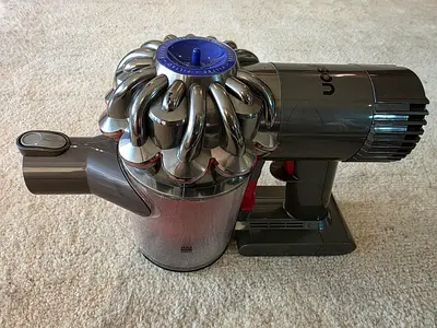 Dyson handheld vacuum V6