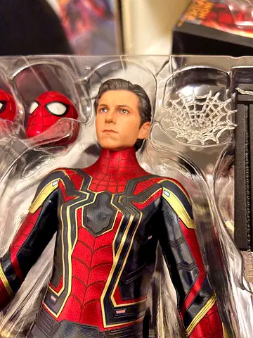 Hot Toys - Iron Spider - Infinity War - 1/6 scale